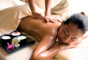 Chế tạo nến thơm massage không quá khó ?